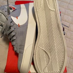 Nike blazer mid rebel